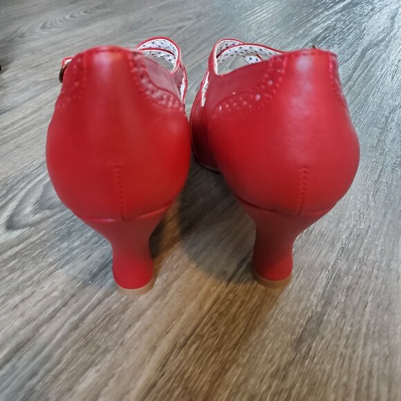 Valentine's Day Red Cross-Strap Heels (FLAPPER-35) from Pinup Couture by Pleaser - Picture 5 of 14